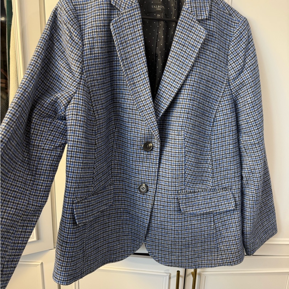 Talbots Wool blend Blue and White Houndstooth Blazer